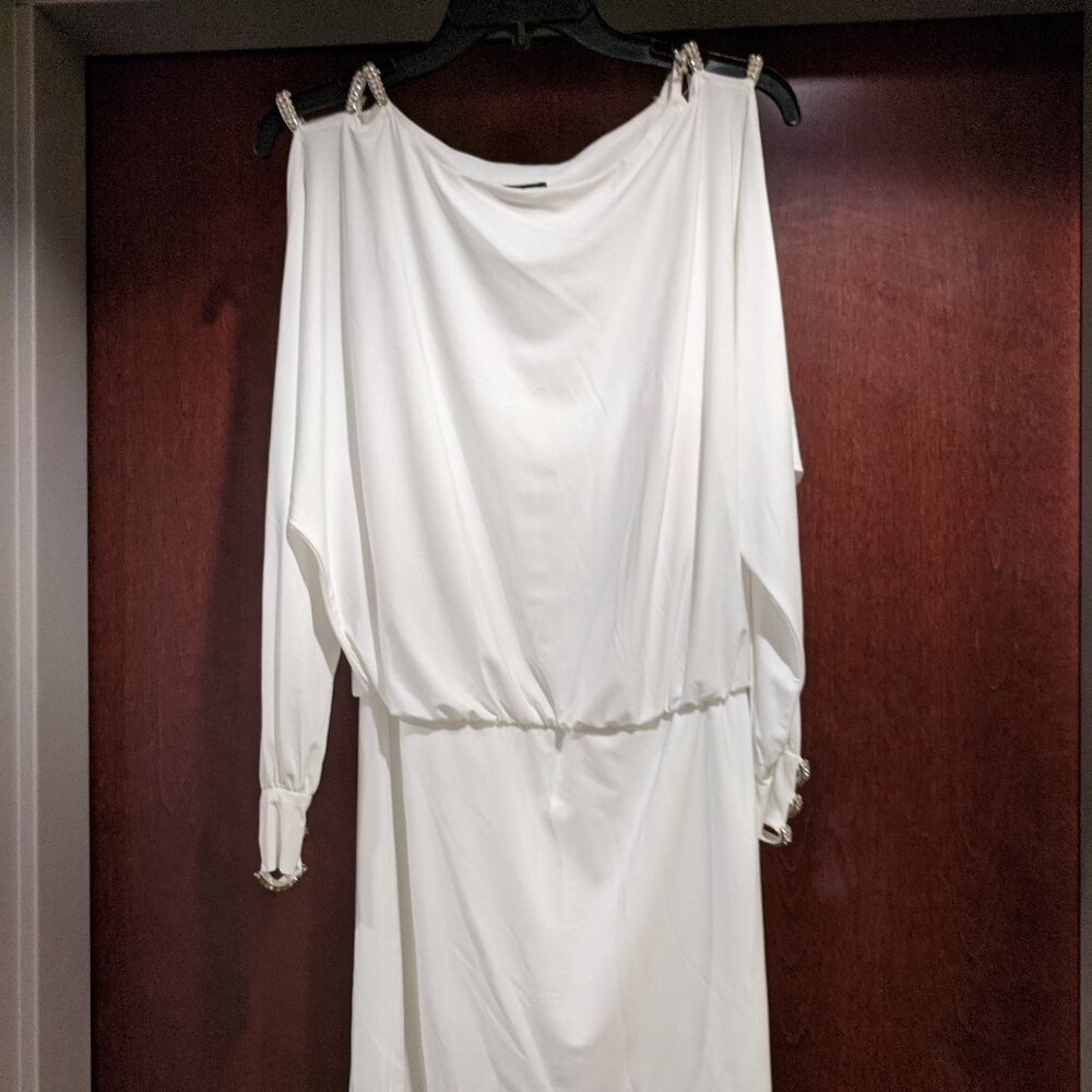 Josh and Jazz D95M3165 White Dress Size 5/6